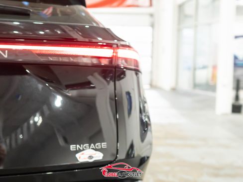 Used 2023 Nissan Ariya FWD image 45