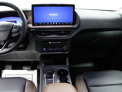 New 2025 Ford Bronco Sport Outer Banks w/ Outer Banks Tech Package+ image 18