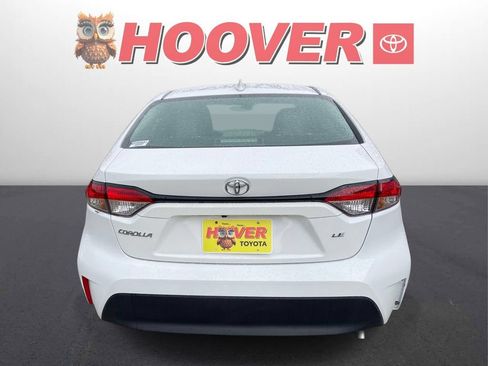 Used 2025 Toyota Corolla LE FWD image 6
