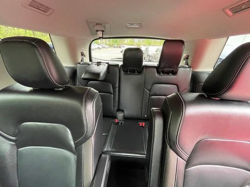 Certified 2023 Nissan Pathfinder SL w/ SL Premium Package AWD/4WD image 7