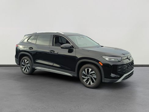 New 2026 Volkswagen Tiguan S image 7