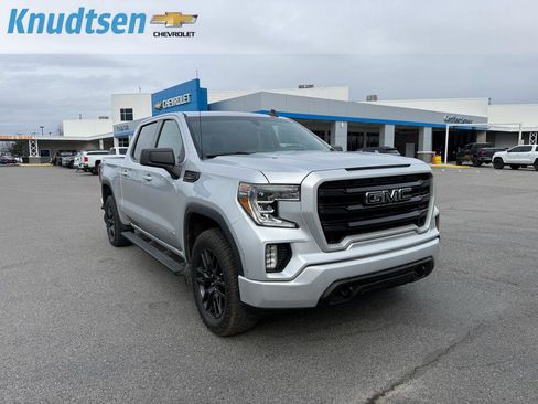 Used 2020 GMC Sierra 1500 Elevation w/ Elevation Value Package image 1