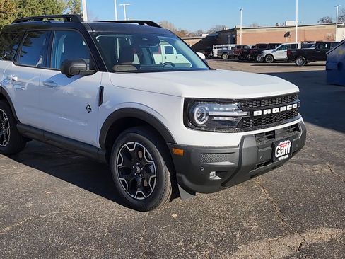 New 2025 Ford Bronco Sport Outer Banks w/ Outer Banks Tech Package+ image 12