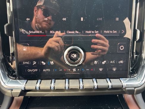 New 2026 GMC Yukon XL Denali image 21