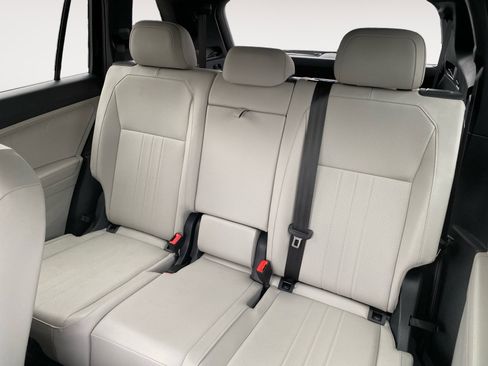 Used 2024 Volkswagen Tiguan SE R-Line w/ MDO Package, Three-Row image 19