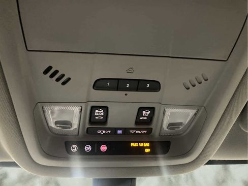 Used 2019 GMC Acadia SLT w/ LPO, Floor Liner Package image 12