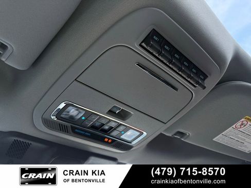 Used 2023 Ford F250 Lariat w/ Sport Appearance Package AWD/4WD image 23