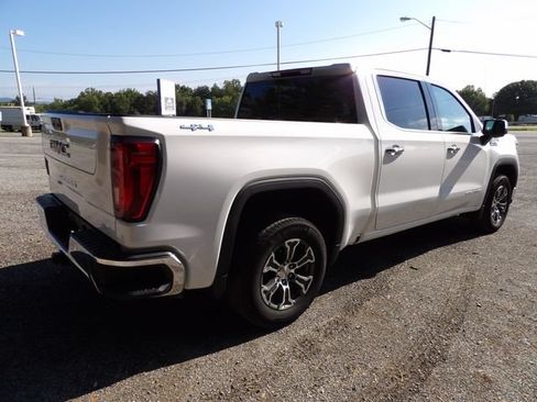 Used 2025 GMC Sierra 1500 SLT AWD/4WD image 5