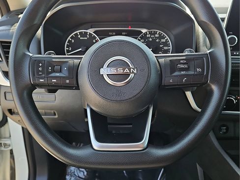 Used 2024 Nissan Rogue S FWD image 24