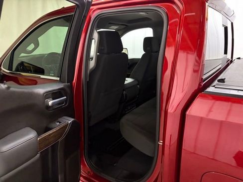 Used 2021 GMC Sierra 1500 SLE w/ X31 Off-Road Package AWD/4WD image 19