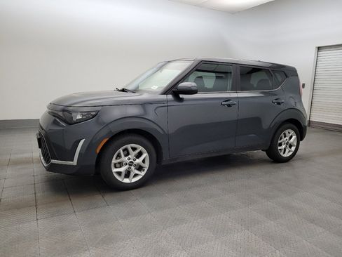 Used 2023 Kia Soul LX w/ Option Group 015 image 2