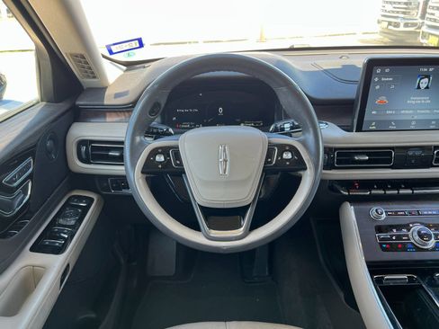 Used 2022 Lincoln Aviator Reserve w/ Equipment Group 201A AWD/4WD image 22
