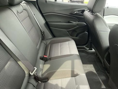 Used 2024 Chevrolet Trax LT w/ Driver Confidence Package FWD image 10