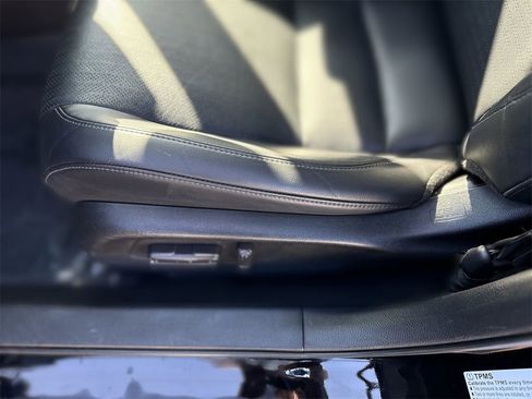 Used 2023 Honda Civic EX-L image 19