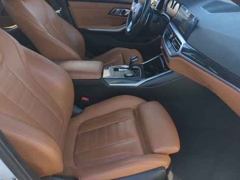 Used 2020 BMW 330i Sedan w/ Driving Assistance Package image 18