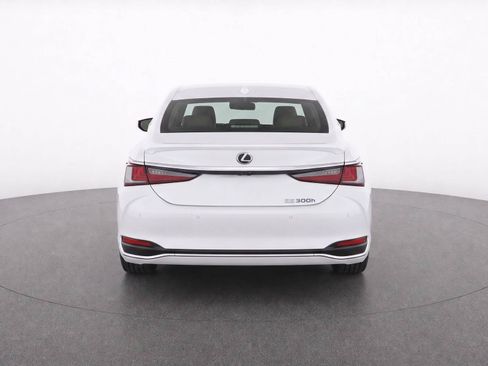 Used 2024 Lexus ES 300h w/ Technology Package FWD image 6