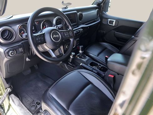 Used 2023 Jeep Wrangler Unlimited Sport AWD/4WD image 10