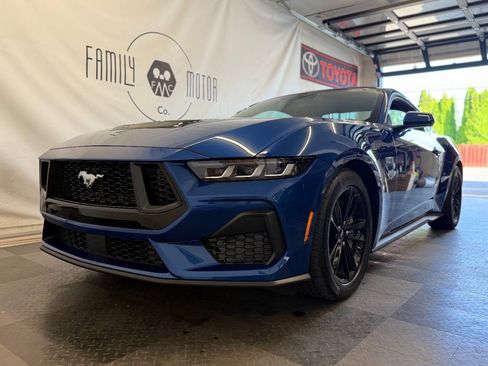 Used 2024 Ford Mustang GT RWD image 12