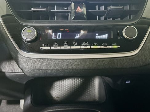 Used 2024 Toyota Corolla LE FWD image 22