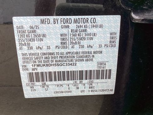 Used 2025 Ford Explorer Active w/ Active Comfort Package AWD/4WD image 38