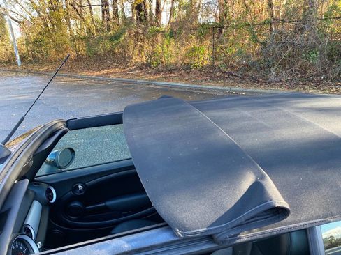 Used 2015 MINI Cooper Cooper 2dr Convertible image 29