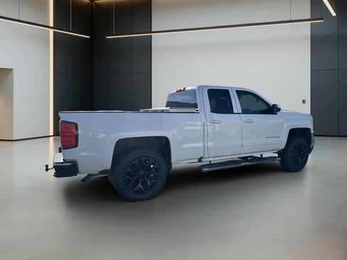 Used 2018 Chevrolet Silverado 1500 LT w/ All Star Edition RWD image 10