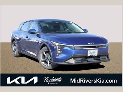 New 2025 Kia K4 LXS
