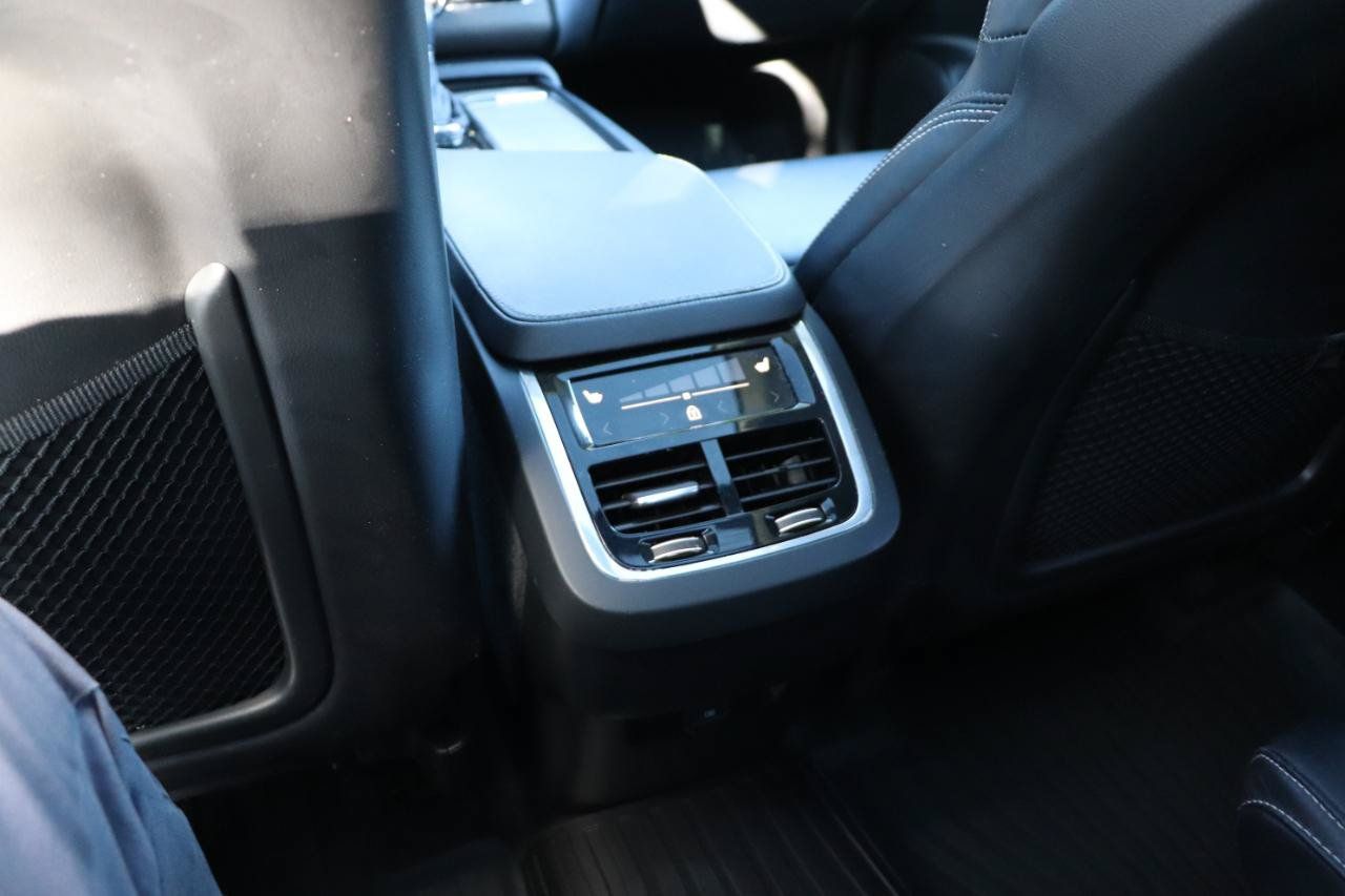 Used 2022 Volvo XC90 T6 Inscription w/ Advanced Package AWD/4WD image 30