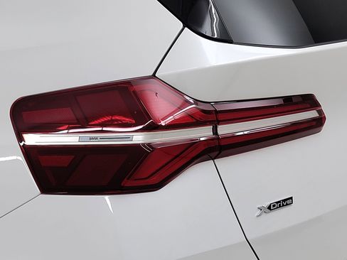 New 2026 BMW X3 xDrive30 w/ Convenience Package image 8