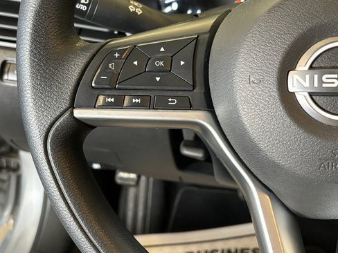 Used 2024 Nissan Altima 2.5 SV image 10