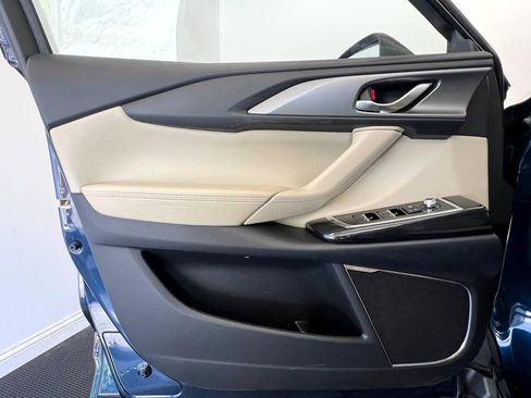 Used 2019 MAZDA CX-9 Touring w/ Touring Premium Package image 7