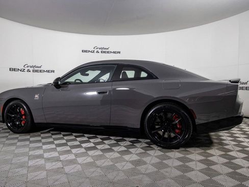 Used 2025 Dodge Charger Daytona Scat Pack w/ Track Pack image 8