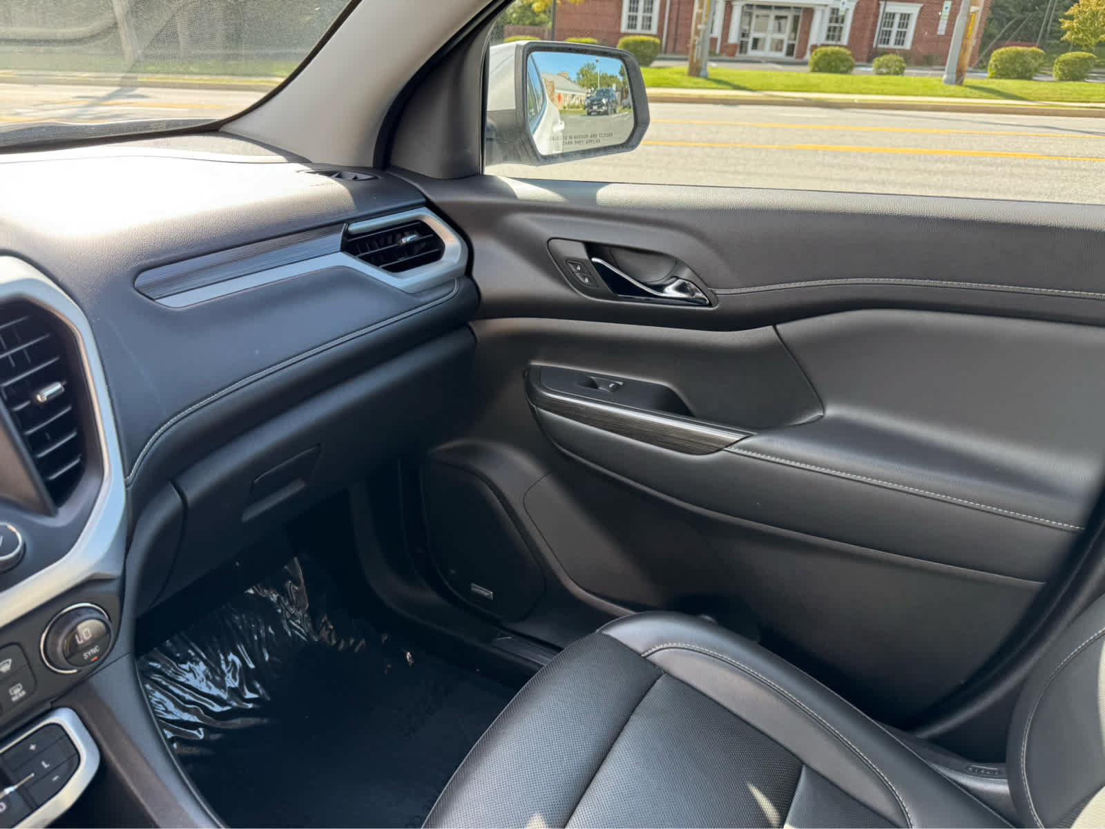Used 2023 GMC Acadia SLT AWD/4WD image 21
