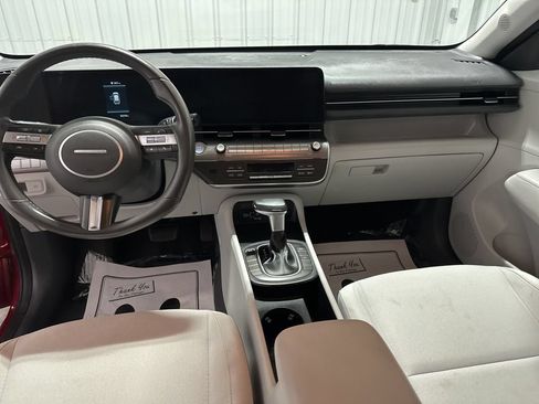 Used 2024 Hyundai Kona SEL FWD image 12