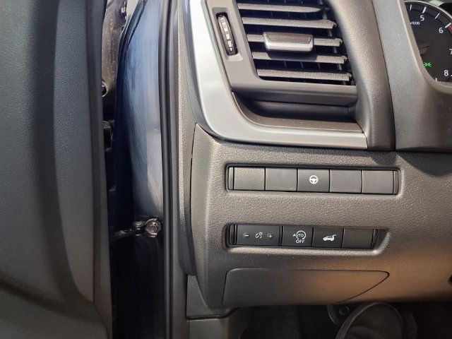 Used 2026 Nissan Rogue SV AWD/4WD image 15