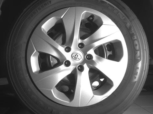 Used 2020 Toyota RAV4 LE FWD image 18