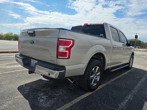 Used 2018 Ford F150 XLT w/ Equipment Group 302A Luxury RWD image 3