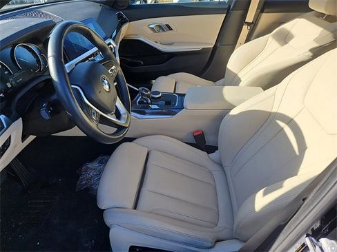Used 2020 BMW 330i xDrive Sedan w/ Driving Assistance Package image 32