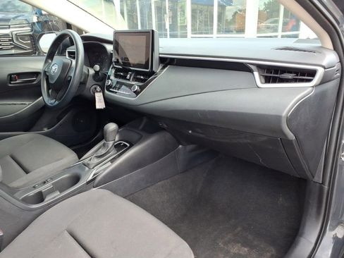 Used 2024 Toyota Corolla LE FWD image 11