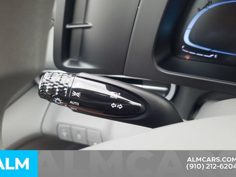 Certified 2026 Hyundai Elantra SE FWD image 31