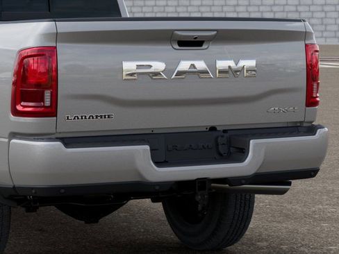 New 2026 RAM 2500 Laramie AWD/4WD image 14