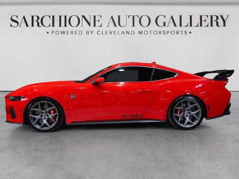 Used 2025 Ford Mustang GT Premium w/ GT Performance Package RWD image 4