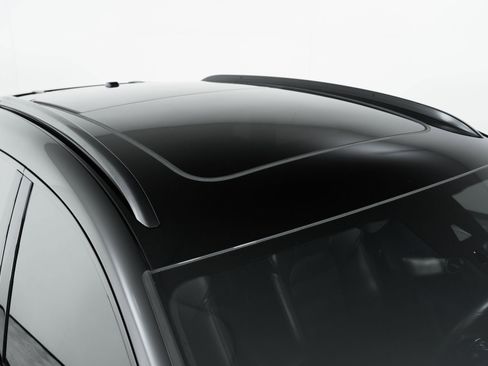 Used 2024 Porsche Macan GTS image 14