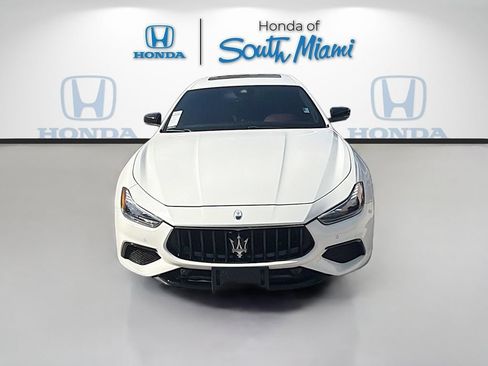 Used 2022 Maserati Ghibli Modena Q4 AWD/4WD image 2