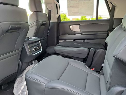 New 2026 Ford Expedition Max Active AWD/4WD image 13
