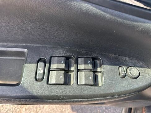 Used 2012 Chevrolet Impala LT FWD image 11