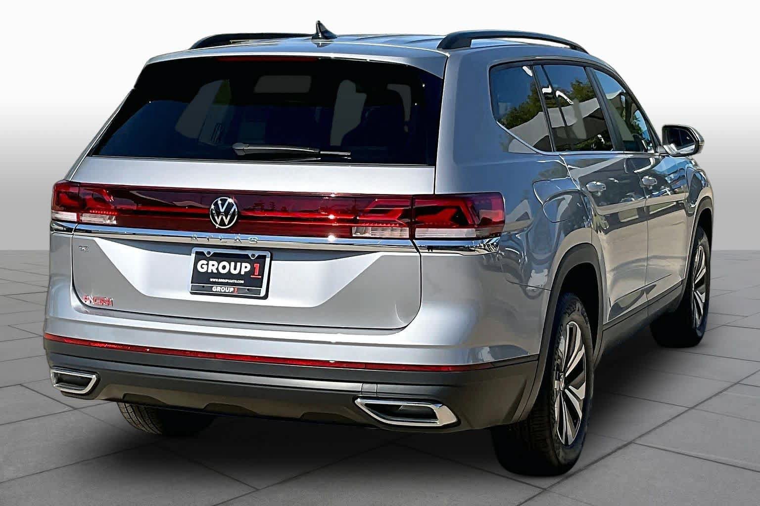 Used 2026 Volkswagen Atlas SE FWD image 13