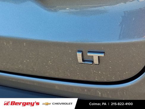 Used 2024 Chevrolet Trax LT w/ Driver Confidence Package FWD image 33