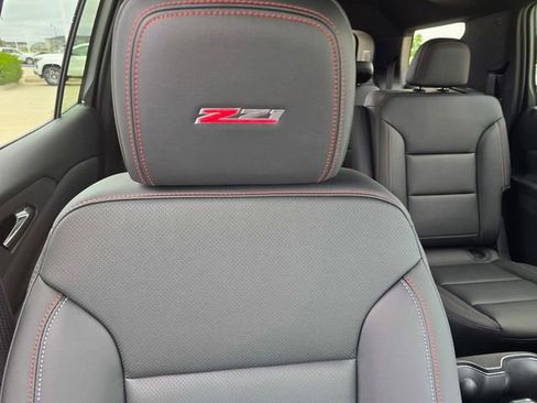 New 2026 Chevrolet Traverse Z71 w/ Driver Confidence Package AWD/4WD image 18