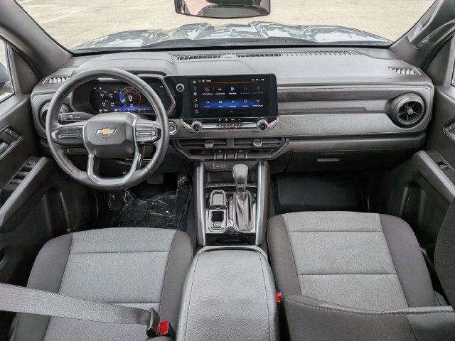 Used 2025 Chevrolet Colorado W/T w/ WT Custom Package RWD image 15